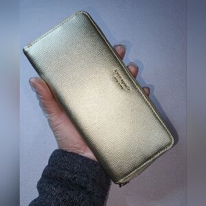 KATE SPADE Metallic Gold Long wallet (Super Clean)
